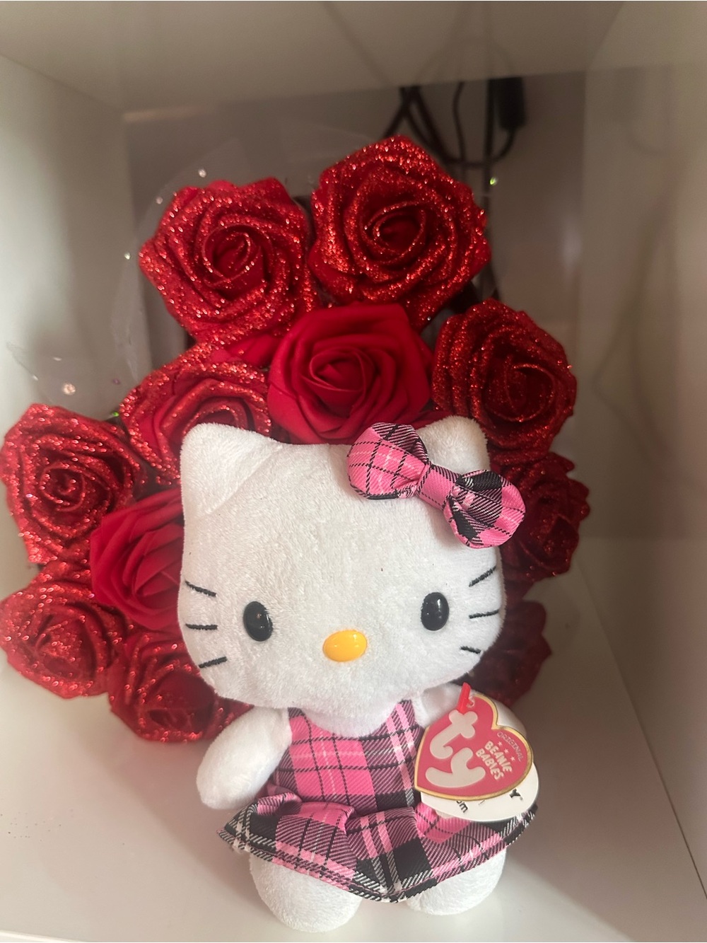🎀 Adorable Hello Kitty – Perfect Gift 💝